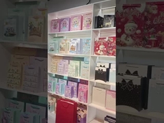 Фабрика бумаги для упаковки цветов и партийных принадлежностей компании Hunan Famous Trading Co., Ltd.