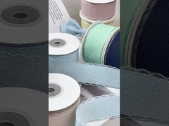 Замороженная изогнутая лента краев