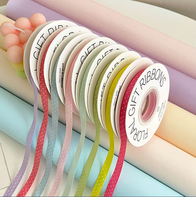 Купить Полиэстерная двусторонняя полочная лента 1 см / 18 м идеально подходит для ручной работы DIY упаковка Букет цветов и украшение лука Производство в сети
