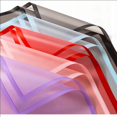 Хорошая цена. Водонепроницаемая бумага для упаковки цветов Простой стиль дизайна Оффсетная печать Корейская бумага Пакет 60X32X1 см онлайн