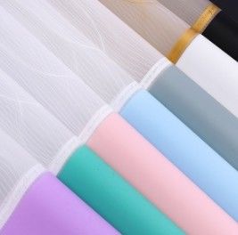 Хорошая цена. BOPP Heart String водонепроницаемая цветовая бумага для упаковки цветов онлайн