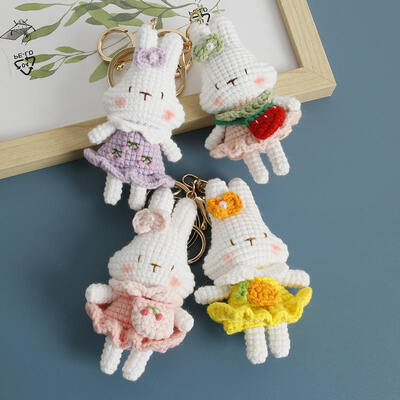 Хорошая цена. Handmade Knitted Rabbit Keychain Cute Wool Knitted Flowered Rabbit Doll Handcrafted Exquisite Decorative Item онлайн